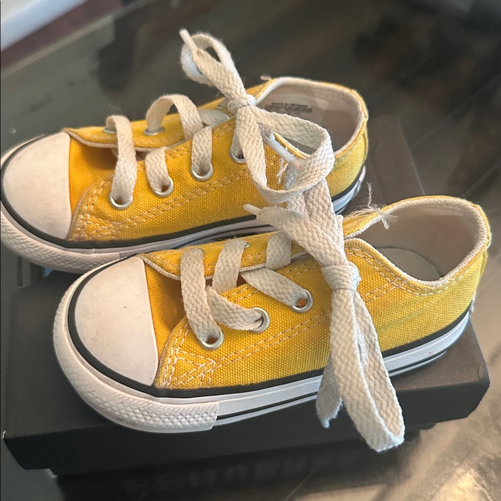 Converse Lemon Chrome Sneakers